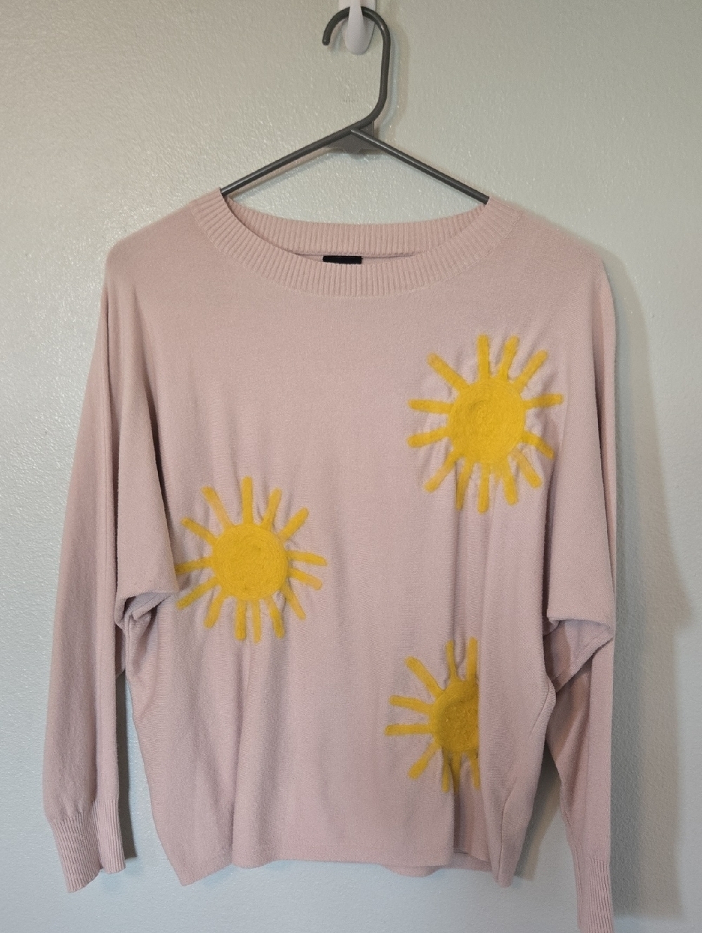 Aaeda | Beige Sunshine Sweater Size Large